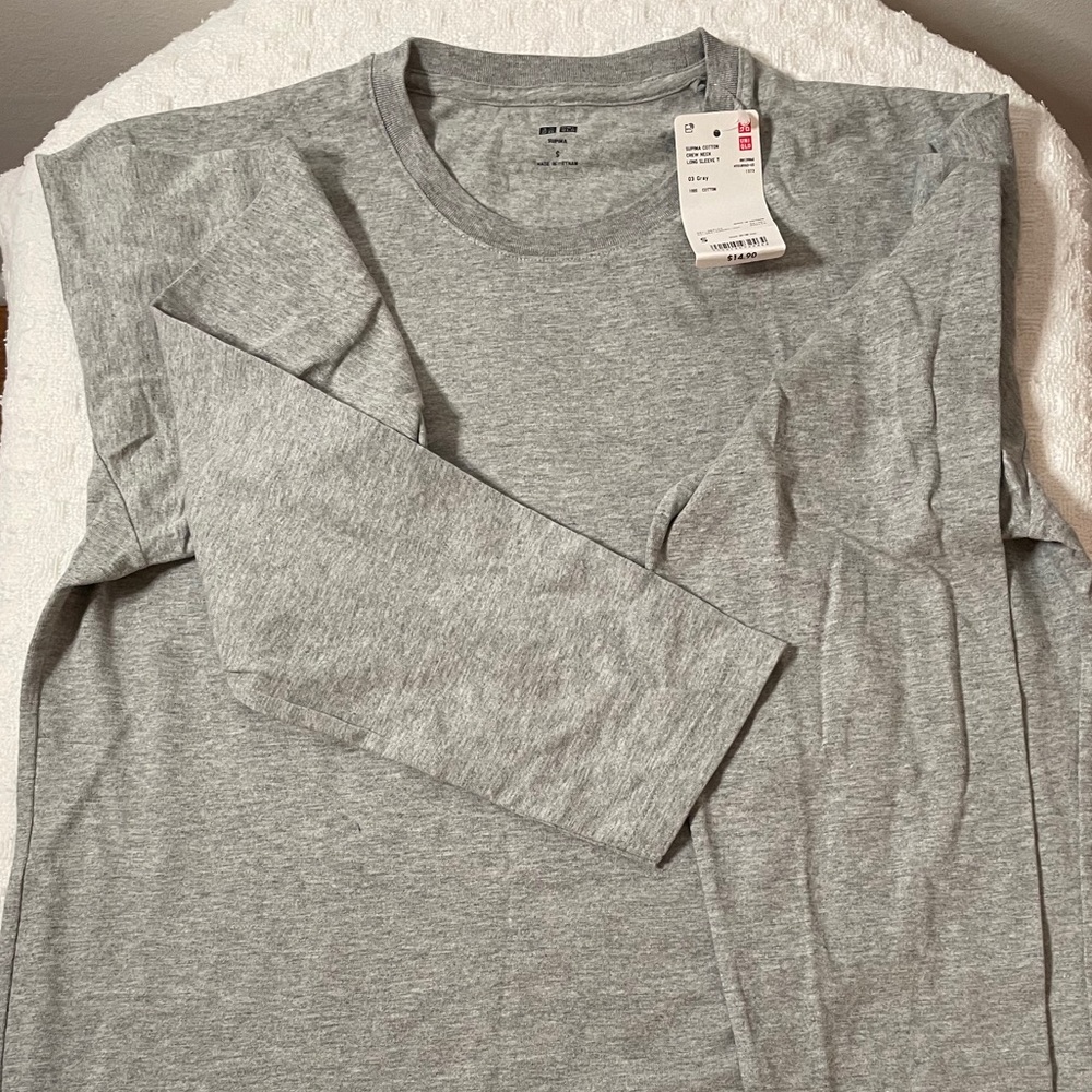 New Uniqlo Supima cotton Men’s long sleeve